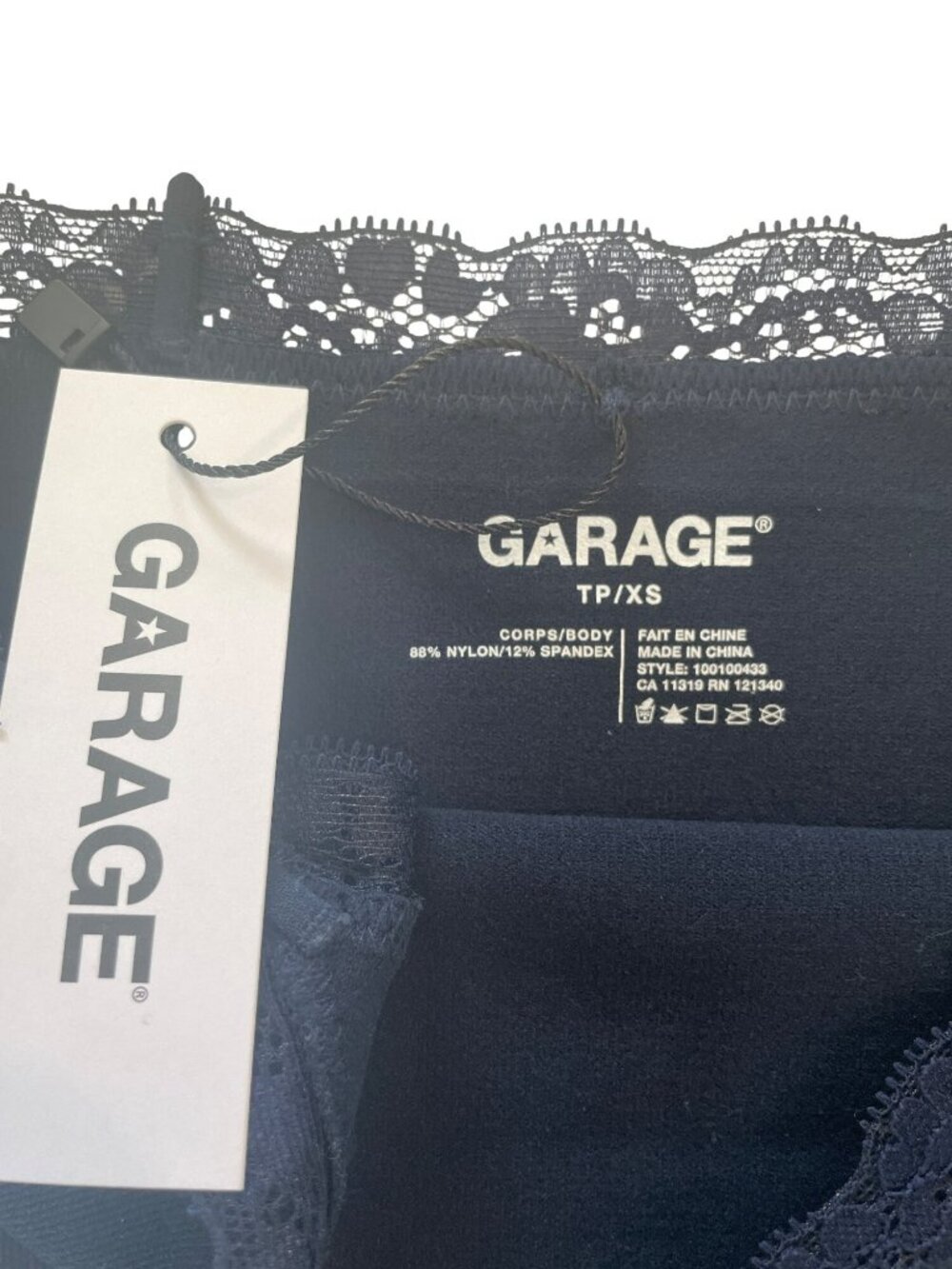 Garage Seamless Lace Trim Camisole Mariana Navy Blue Women's Size XS MSRP$27 NWT - Picture 5 of 6